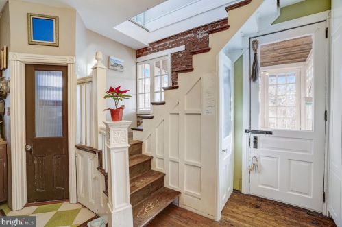 437 44 St, Philadelphia PA 19104-2910 exterior