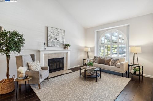 135 Fallbury Ct, San Ramon, CA 94583-4468