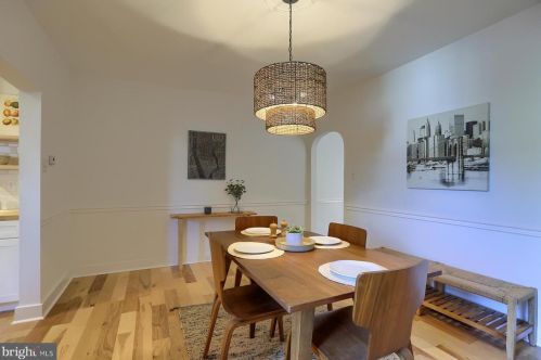 429 Pine St, Lancaster PA  17603-3355 exterior