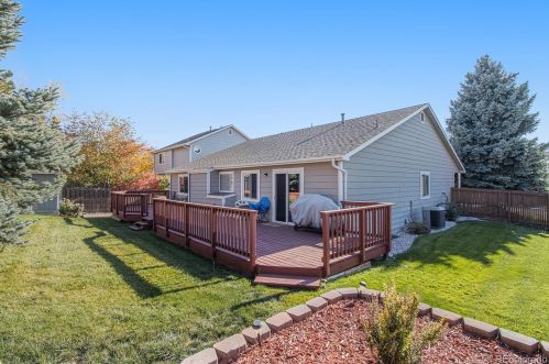 19901 Tufts Dr, Aurora CO 80015-3481 exterior