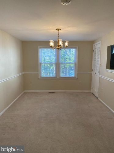 5847 New England Woods Dr, Springfield VA  22015-2963 exterior