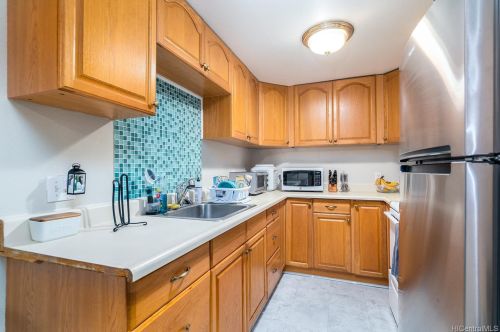 45067 Waikalua Rd, Kaneohe, HI 96744-2772