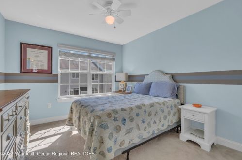 333 Princeton Ct, Tinton Falls NJ  07702-4058 exterior