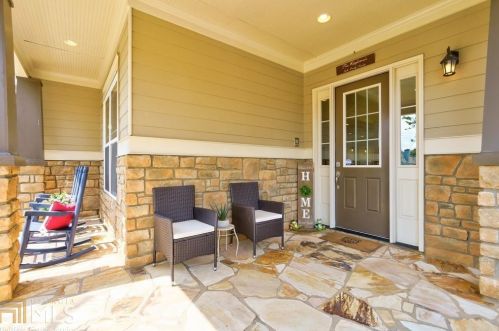 1021 Creekwood Cir, Madison, GA 30650-5077