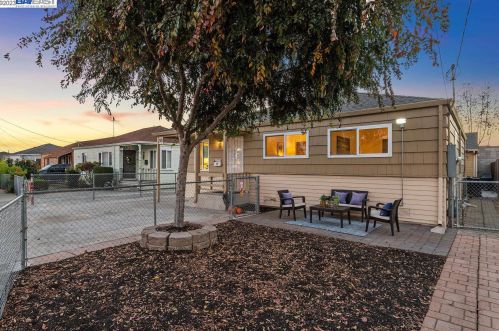 1381 Marybelle Ave, San Leandro CA 94577-2319 exterior