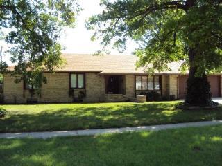 1534 Harlan Ave, Wichita, KS 67212-1841