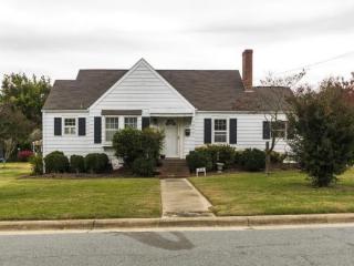 219 Ward St, Graham, NC 27253-2939