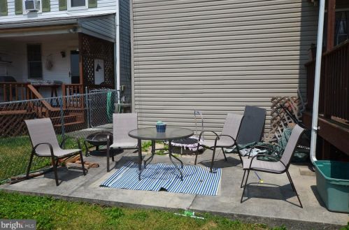 447 Baltimore St, Hanover PA 17331-3205 exterior