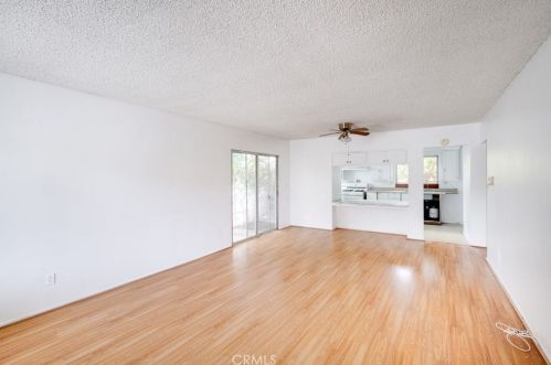 724 Acacia Ave, Glendale CA  91205-3006 exterior