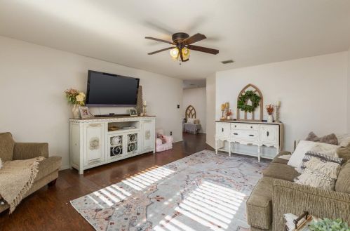 4932 Water Rdg Ln, Fort Worth TX  76179-4239 exterior