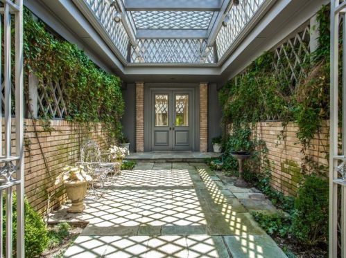 8808 Farquhar Cir, Dallas, TX 75209-3502