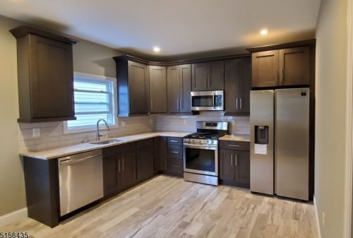 42 Central Ave, Montclair NJ  07042-2950 exterior