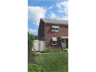 712 Center Ave, Ephrata, PA 17522-2363