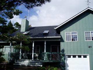 4947 Oceana Dr, Florence, OR 97439-9026