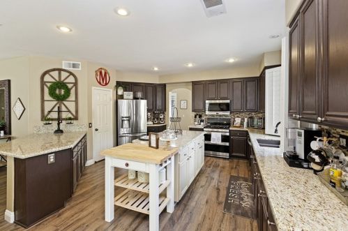 8972 Greenlawn St, Riverside CA  92508-2507 exterior