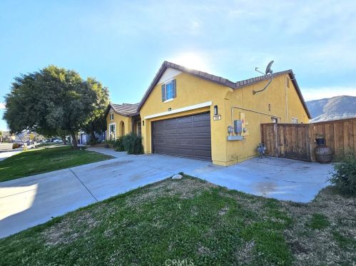 592 Groveside Dr, San Jacinto, CA 92582-2701