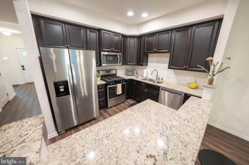 116 Sundance Dr, Trenton NJ  08619-3969 exterior