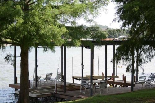 1800 Bluebonnet Ln, Lakeside Heights, TX 78639-5802