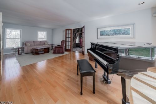48 Musiker Ave, Dover, NJ 07869-4610