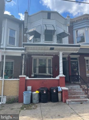 4710 Large St, Philadelphia, PA 19124-2939