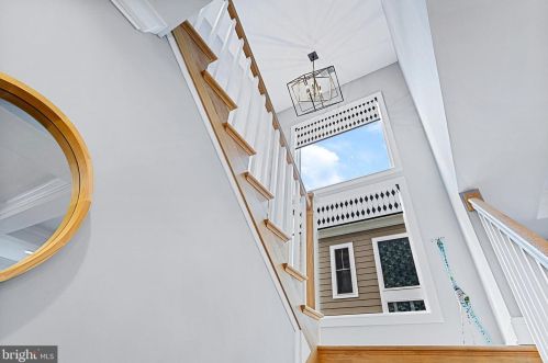 2707 1st St, Arlington VA  22204-1863 exterior