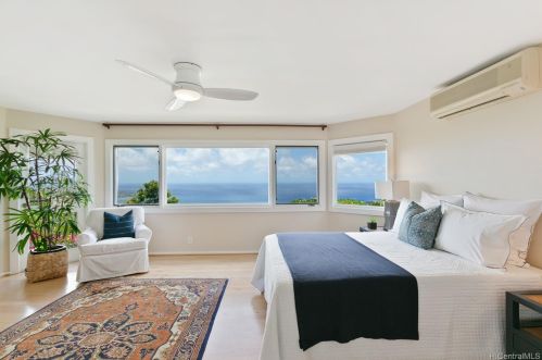 825 Puuikena Dr, Honolulu HI  96821-2564 exterior