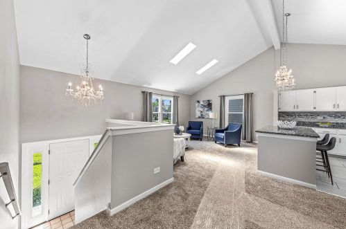 2080 Maplewood Cir, Naperville, IL 60563-1981