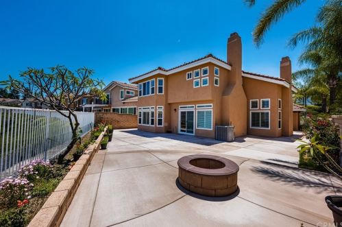 615 Morningstar Dr, Anaheim CA  92808-1637 exterior