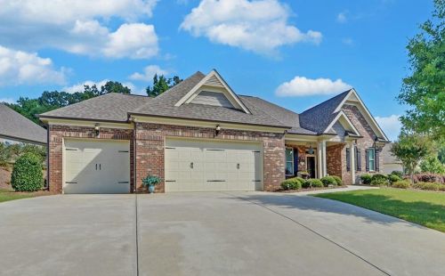 204 Bakers Farm Cir, Braselton, GA 30517-2592