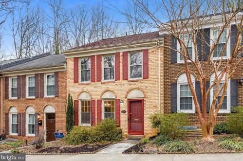 2307 Harleyford Ct, Herndon VA  20191-2713 exterior