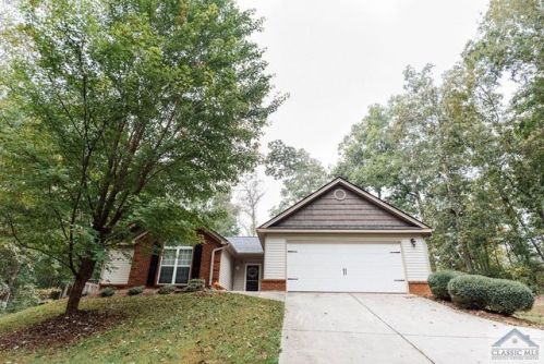 140 Oakview Dr, Hull, GA 30646-3365
