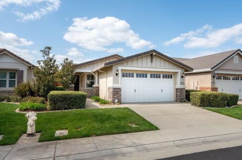 9582 Oakham Way, Elk Grove, CA 95757-5122