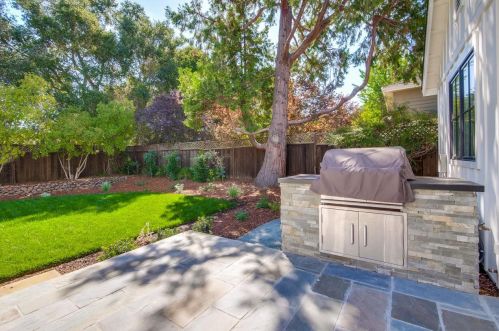 929 Russell Ave, Los Altos CA  94024-5061 exterior