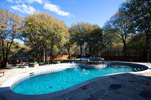 2831 Sonterra Dr, Cedar Hill, TX 75104-8236