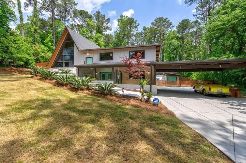 3878 Foxford Dr, Atlanta GA  30340-4407 exterior