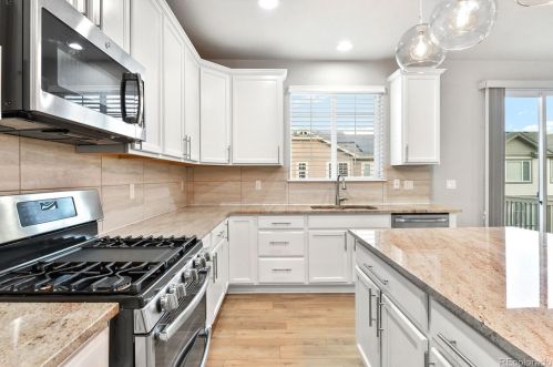 6632 Muscadine Ct, Denver CO  80016 exterior