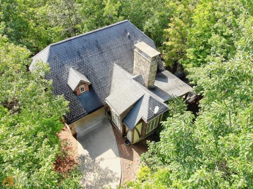 1166 Barn Inn Rd, Lakemont, GA 30552-0022