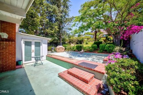 3117 Harmony Pl, Glendale CA  91214-1315 exterior