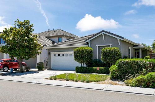 2718 Ancestry St, Manteca, CA 95337-8602