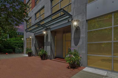 33 Water St, Norwalk CT  06854-2282 exterior