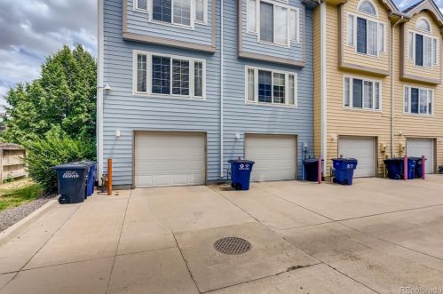 773 Locust St, Denver CO 80207-3942 exterior