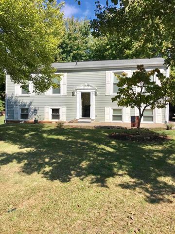 4618 Player Dr, Roanoke, VA 24019-5828