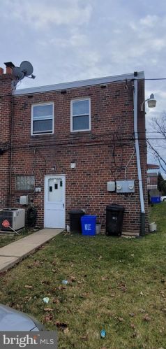 1713 Borbeck Ave, Philadelphia PA  19111-3514 exterior