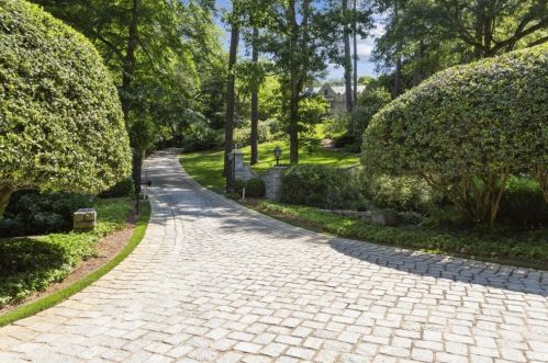 3015 Andrews Dr, Atlanta GA  30305-2001 exterior