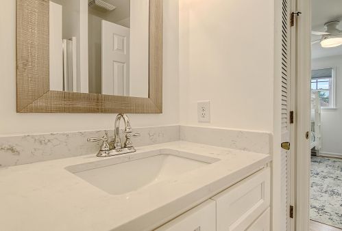 6 44th Ave, Isle Of Palms SC  29451-2605 exterior