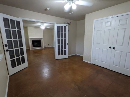 206 Collins St, Argyle TX  76226-2301 exterior