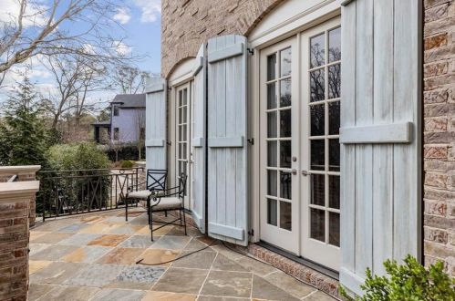 395 Beverly Rd, Atlanta GA  30309-2728 exterior