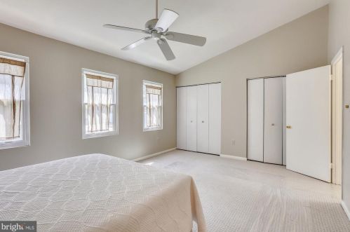 145 Kinsman View Cir, Silver Spring MD 20901-1600 exterior