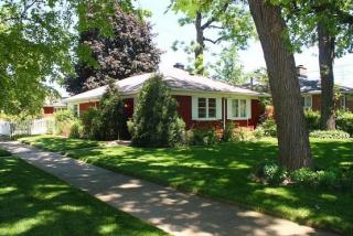 1705 Walnut St, Waukegan, IL 60085-1749