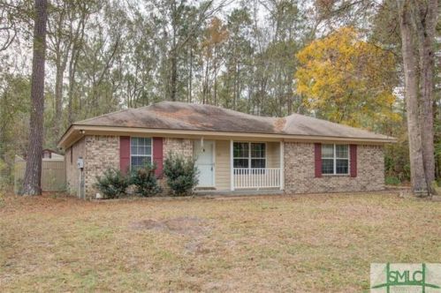 113 Holly Ct, Stillwell, GA 31329-4936